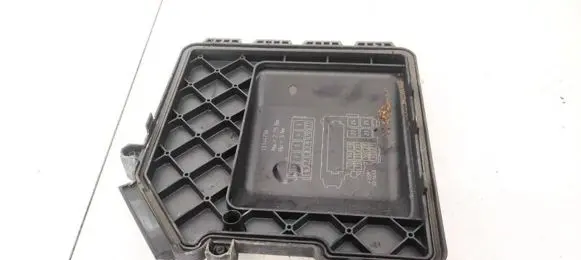 Fuse box cover