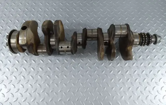 Mercedes-Benz E W211 Crankshaft A1130300501 A1130301101 A113010250080