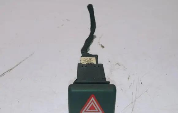 Audi A4 S4 B6 8E 8H Hazard light switch 8E0941509