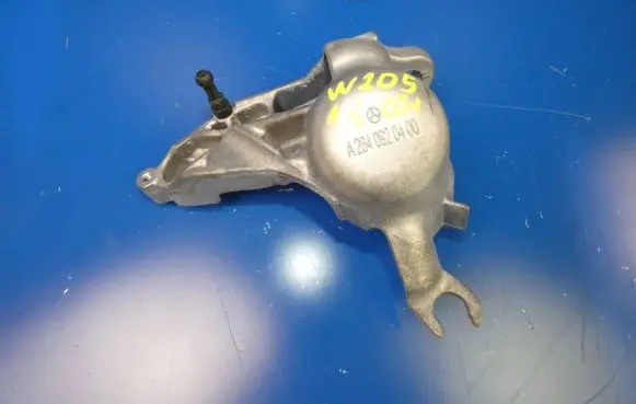 Mercedes-Benz C W205 Other engine bay part A2640920400