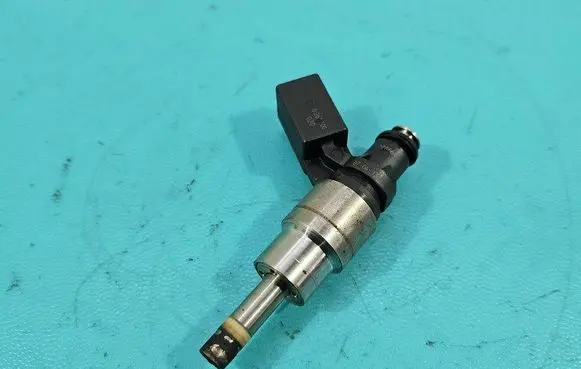 Audi A4 S4 B7 8E 8H Fuel injector IMPRK1511428