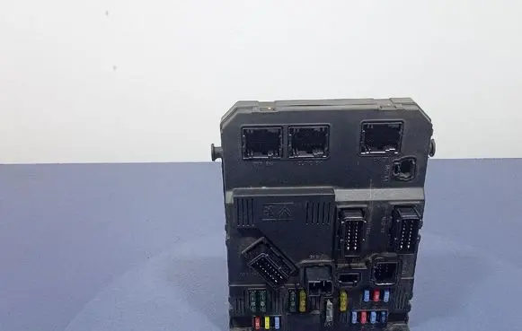 Peugeot 407 Fuse box set 9655221180