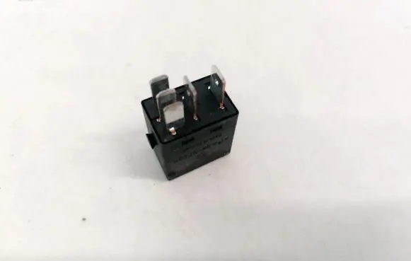 Audi A3 S3 8V Other relay 4H0951253C V23074-A1001-X91