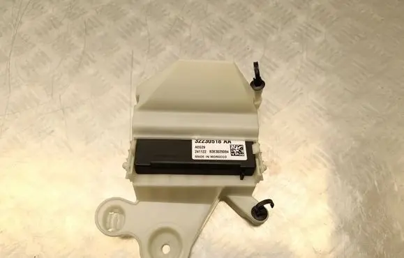 Volvo XC40 Battery control module 32230518