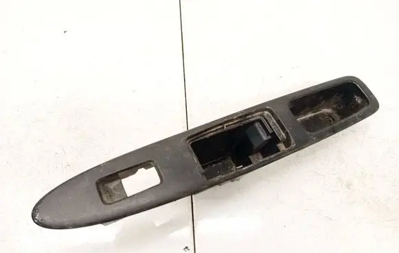 Toyota Avensis Verso Front door window switch trim 7427244100