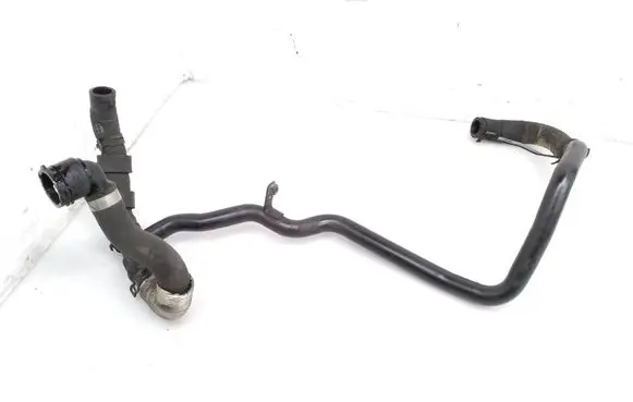 Engine coolant pipe/hose