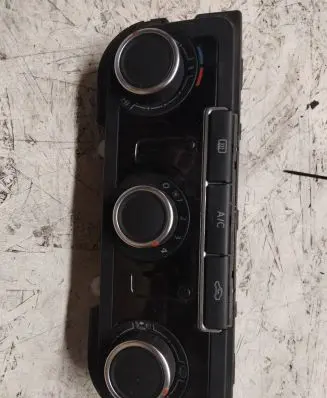 Volkswagen PASSAT B7 Climate control unit 7N0907426BG 5HB01129200
