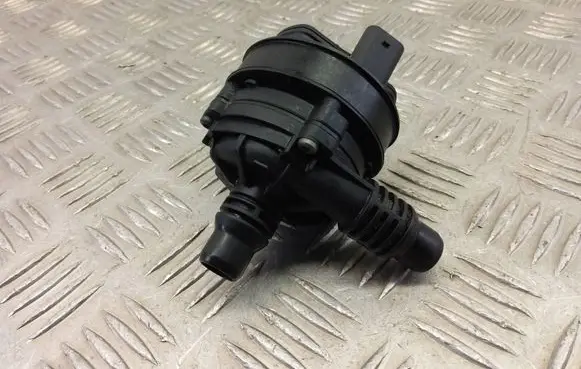 BMW X3 G01 Electric auxiliary coolant/water pump 8651287