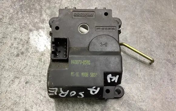 KIA Sorento Air flap motor/actuator H400730590