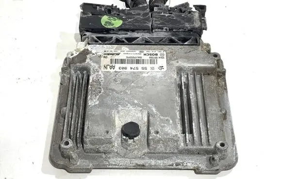 Opel Insignia A Engine control unit/module ECU 55574903