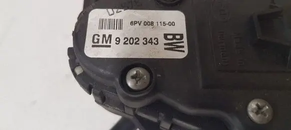 Opel Zafira B Accelerator throttle pedal 9202343