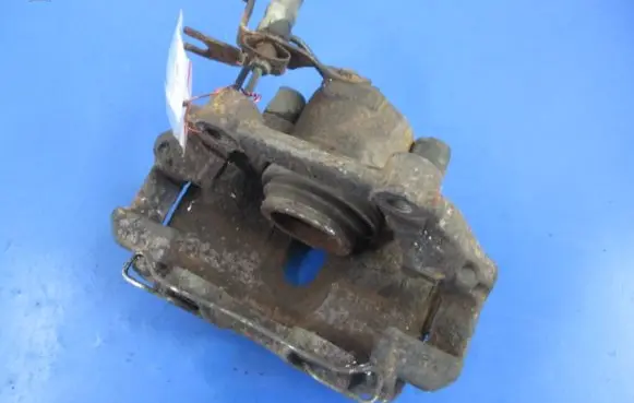 Volkswagen PASSAT B5.5 Front brake caliper