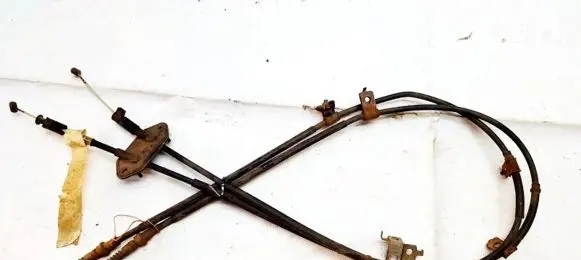 Handbrake/parking brake wiring cable