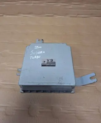 Subaru Forester SF Engine control unit/module 22611AG040 A18000DIJ 9625