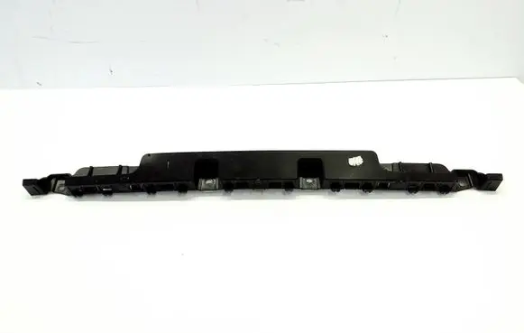 Rear bumper mounting bracket