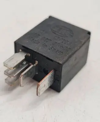 Volvo S60 Other relay 4RD00781400 12V1020A