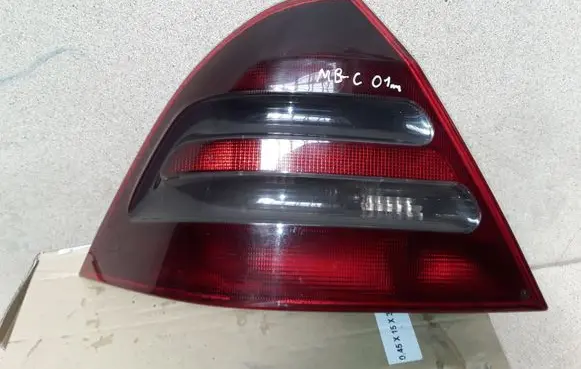 Mercedes-Benz C W203 Rear/tail lights