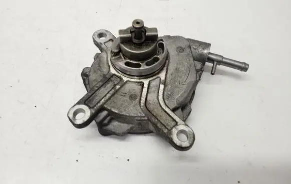 Toyota Avensis T270 Vacuum pump