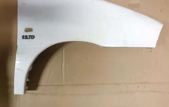 Peugeot 806 Fender