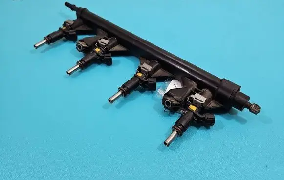 Citroen C4 II Fuel injector 757564580 IMPRK1512636