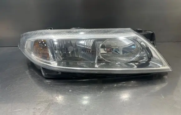 Renault Laguna II Headlight/headlamp 8200002847 89004686