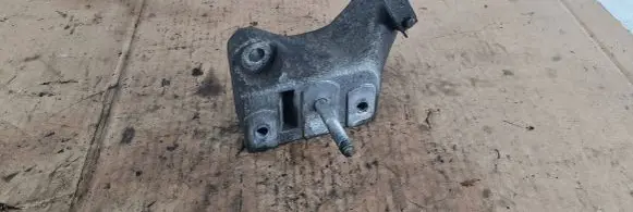 Seat Alhambra (Mk1) Engine mounting bracket 7M3399135A