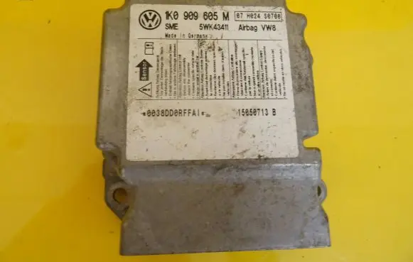 Skoda Octavia Mk2 (1Z) Airbag control unit/module 1K0909605M 5WK43411