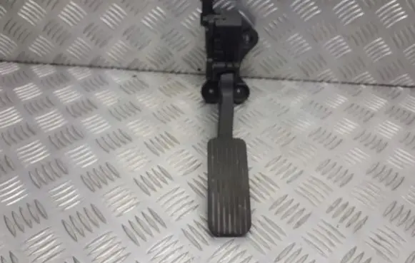 KIA Ceed Accelerator throttle pedal 32700XXXXX