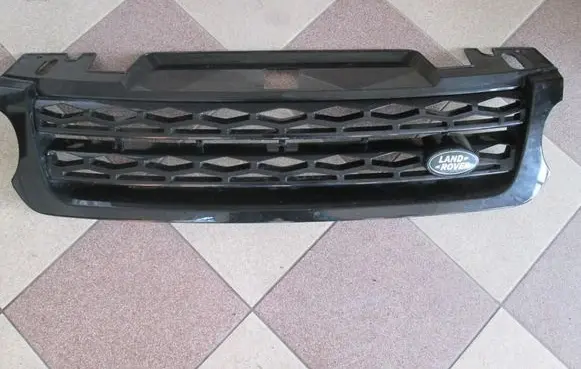 BMW 2 Active Tourer U06 Front bumper upper radiator grill