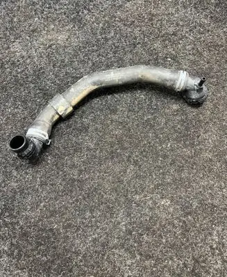 Volkswagen Touran III Engine coolant pipe/hose 5QA122101