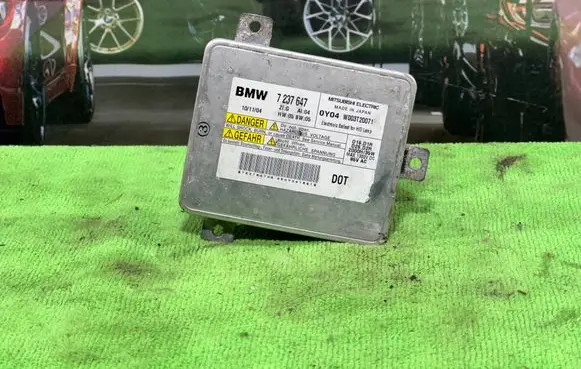 BMW 3 E90 E91 Headlight ballast module Xenon 7237647