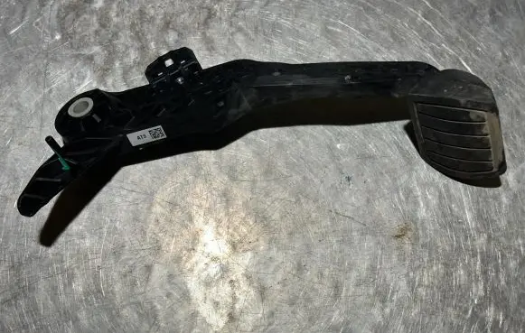 Citroen C4 III e-C4 Brake pedal