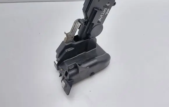Mazda 6 Front door lock