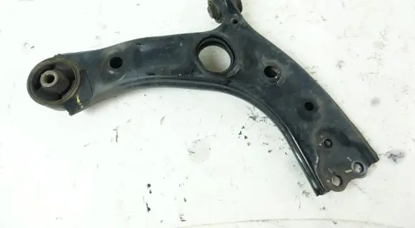 KIA Sorento Front control arm 5729421