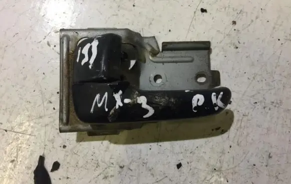 Mazda MX-3 Front door interior handle mdh20