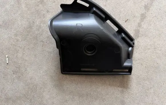 Mercedes-Benz GLC C254 Intercooler air guide/duct channel A2538853904