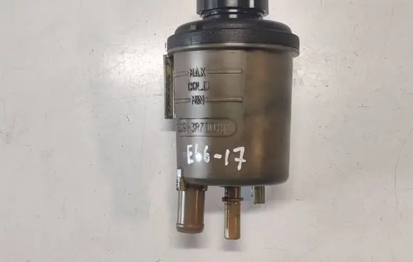 Volvo XC60 Power steering fluid tank/reservoir 6G913R700BC