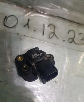 Mercedes-Benz Sprinter W907 W910 Air pressure sensor A0101537228