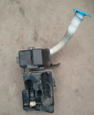 Seat Alhambra (Mk2) Windshield washer fluid reservoir/tank 5N0955453