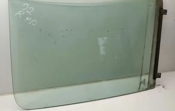 Ford Transit Front door window glass four-door 43R007023