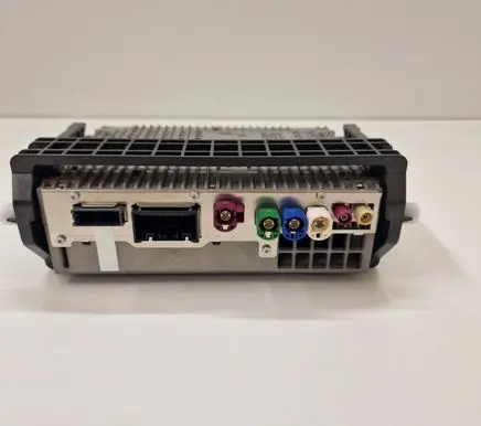 Radio/CD/DVD/GPS head unit