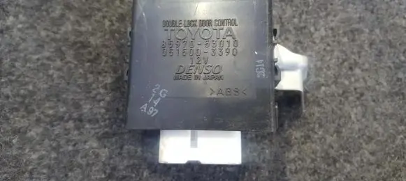 Lexus IS 200-300 Door control unit/module 8597053010 85970-53010