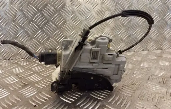 Seat Leon (1P) Rear door lock 1P0839016