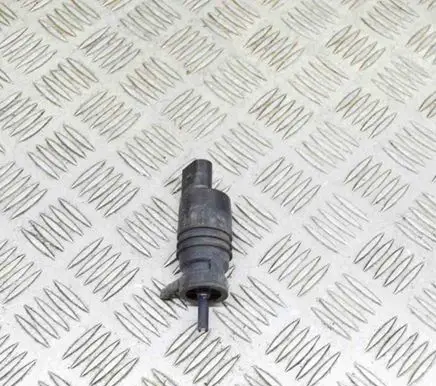 Mercedes-Benz E W212 Windscreen/windshield washer pump A2218690121 3028232