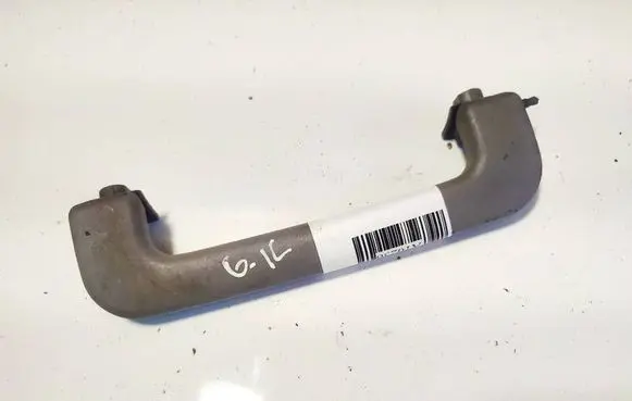 Volkswagen PASSAT B6 Rear interior roof grab handle
