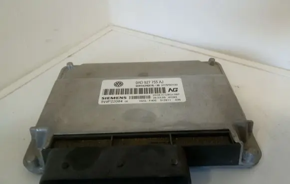 Volkswagen Touareg I Transfer box differential control unit 5WP22084 0AD927755AJ