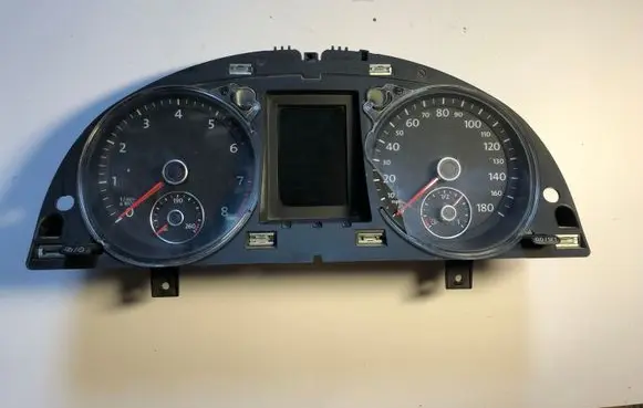 Volkswagen PASSAT CC Speedometer (instrument cluster) 3C8920971B 3C8920 971B