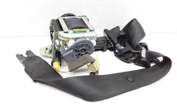 Volvo V60 Front seatbelt 616155800 P39818843 39818843