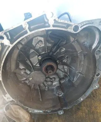 Ford Focus Manual 5 speed gearbox AV6R7002BG