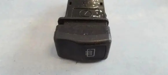 Subaru Legacy Windscreen/window heater switch